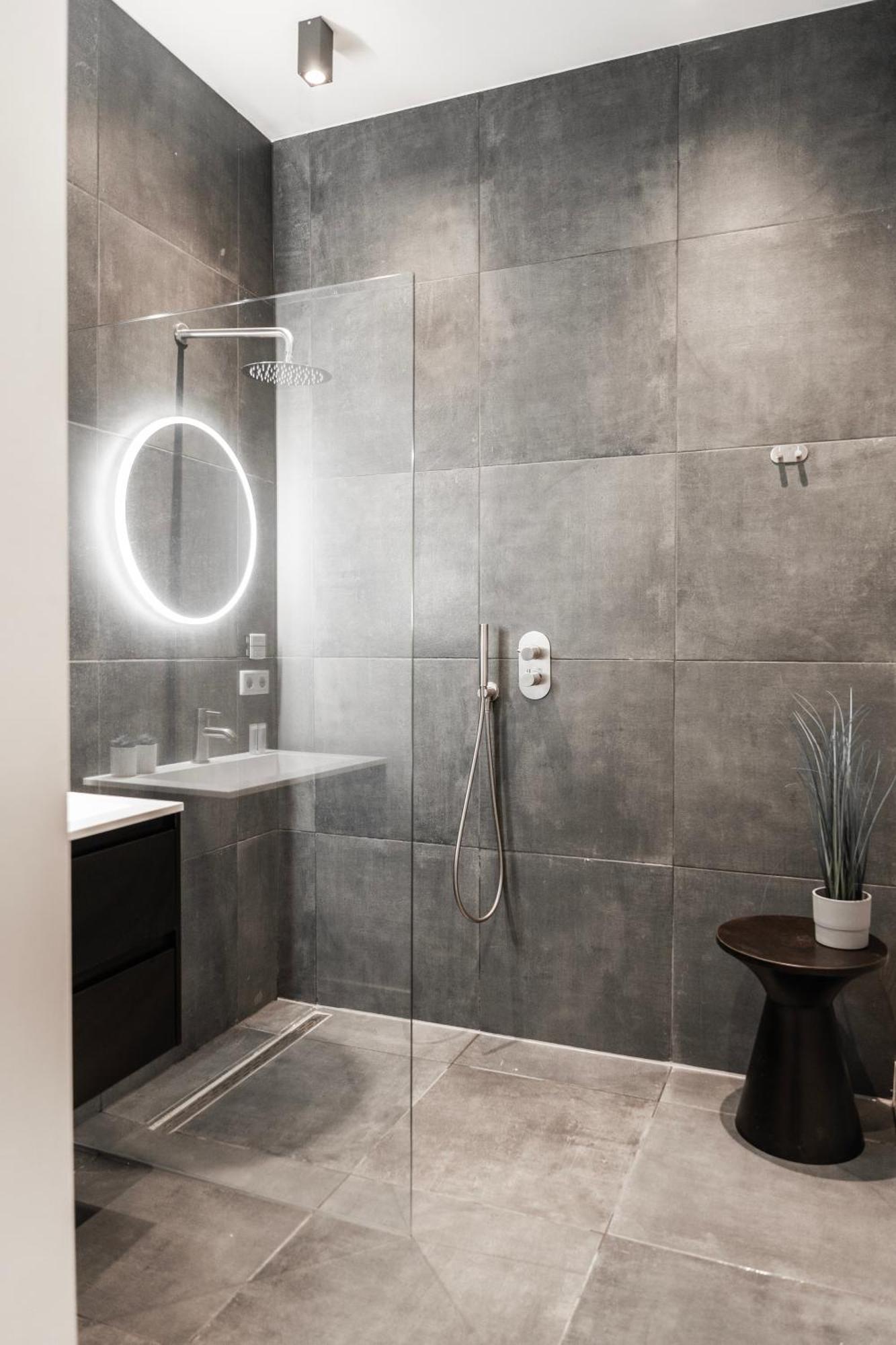 Stylish Center Apartment