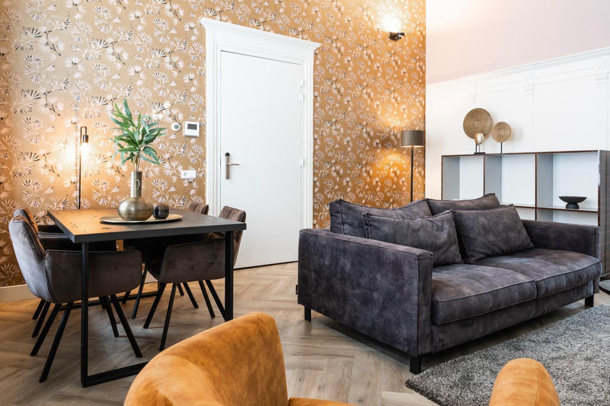 Stylish Center Apartment