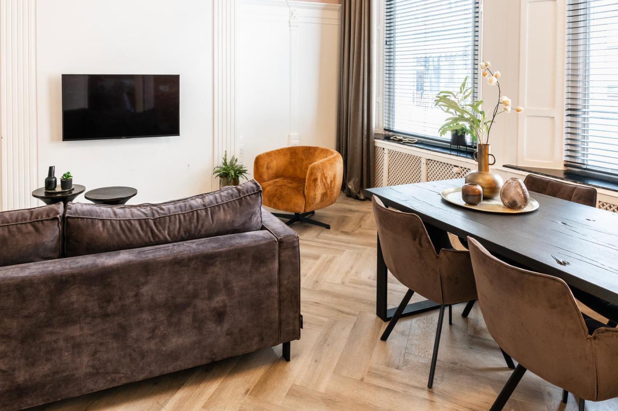 Apartment Stylish Center